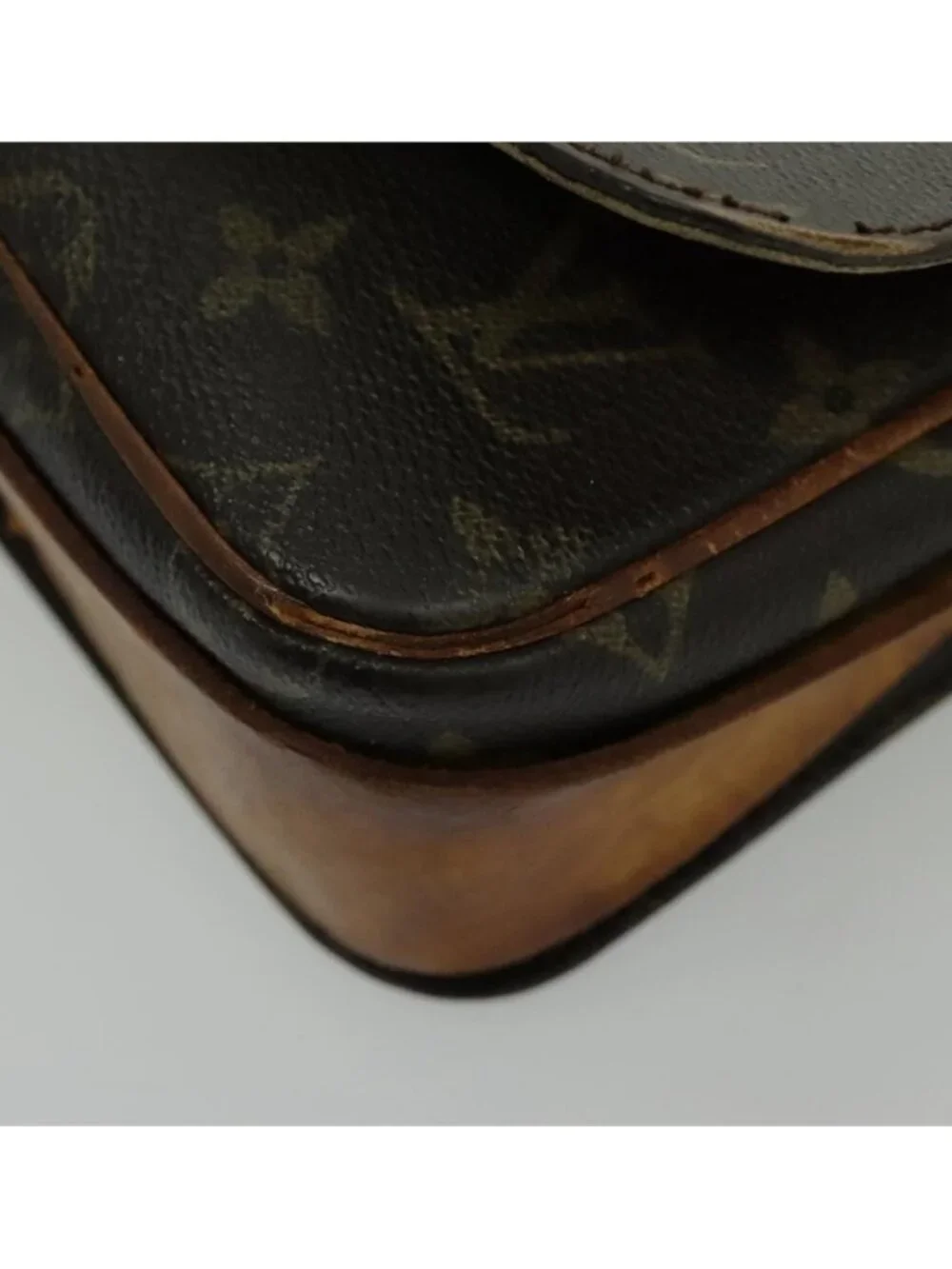 Authentic LOUIS VUITTON Monogram Cartouchiere MM Shoulder Bag M51253 LV